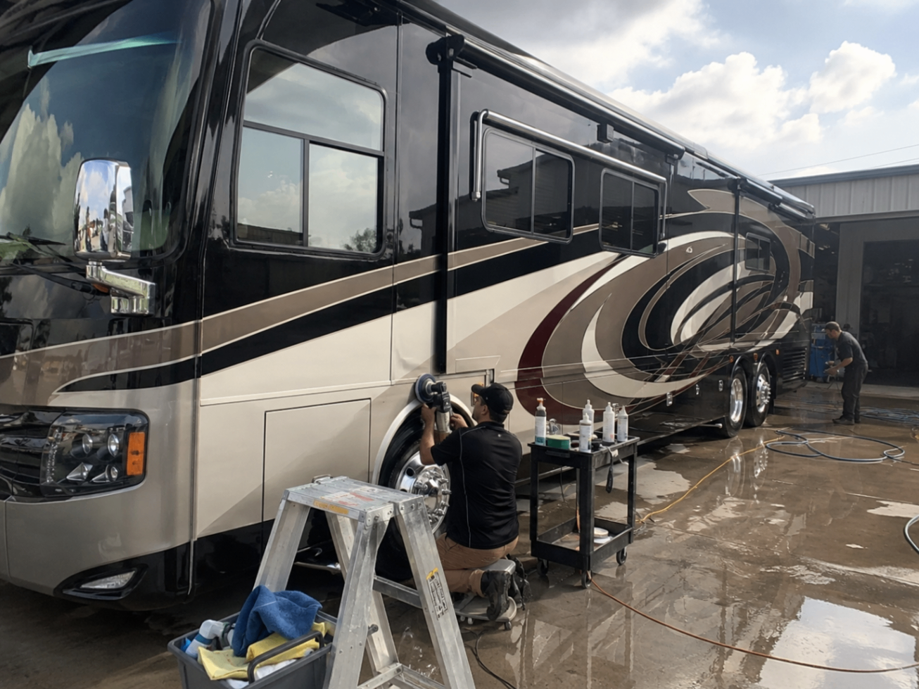 RV Exterior Restoration